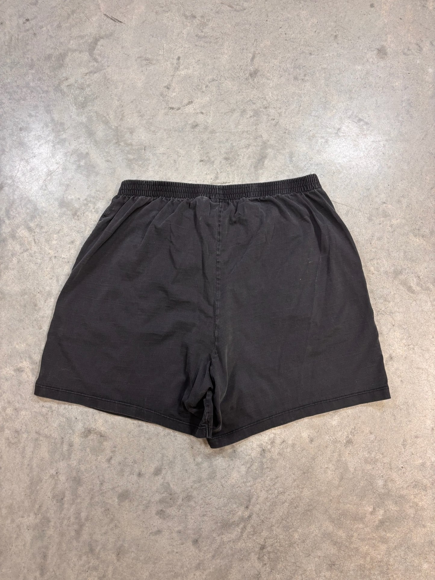 Cherry Pride ★ 90s Sweatshort (L)